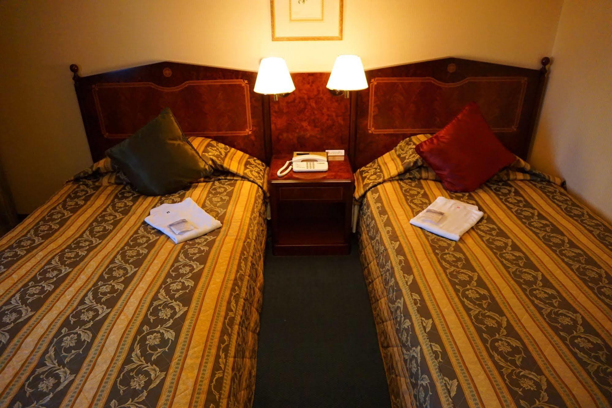 Dukes Hotel Nakasu فوكوكا المظهر الخارجي الصورة